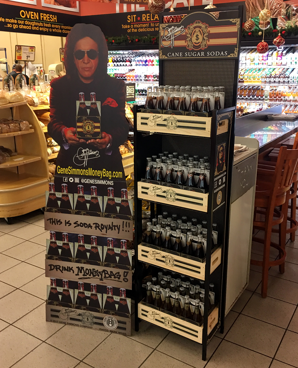 GeneSimmonsMoneyBagWine.com